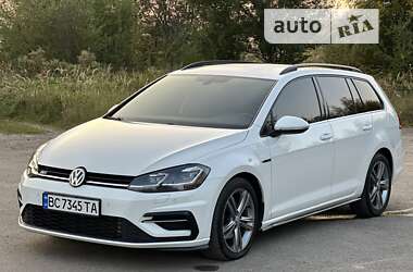 Універсал Volkswagen Golf 2019 в Дрогобичі