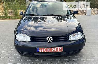 Универсал Volkswagen Golf 2001 в Ровно