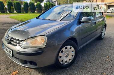 Хетчбек Volkswagen Golf 2004 в Хмельницькому