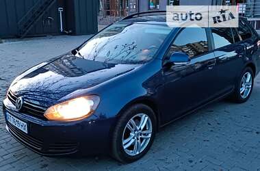 Универсал Volkswagen Golf 2011 в Калуше