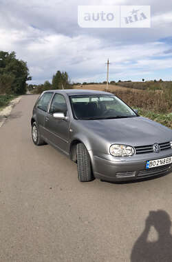 Хетчбек Volkswagen Golf 2002 в Борщеві