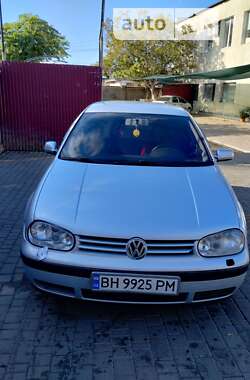 Хэтчбек Volkswagen Golf 2001 в Одессе