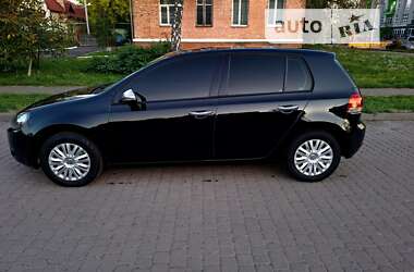 Хэтчбек Volkswagen Golf 2010 в Червонограде