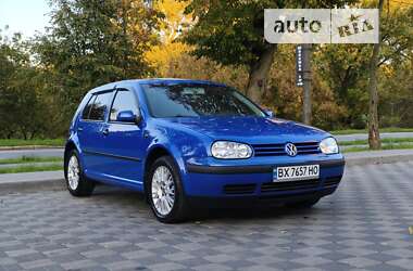 Хетчбек Volkswagen Golf 2002 в Хмельницькому