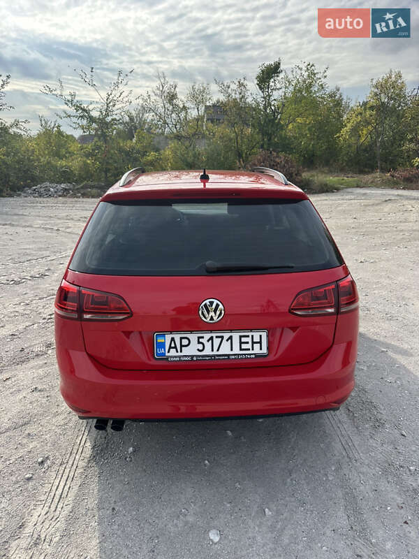 Універсал Volkswagen Golf 2015 в Запоріжжі