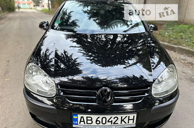 Хэтчбек Volkswagen Golf 2004 в Виннице