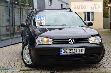 Універсал Volkswagen Golf 2001 в Дрогобичі