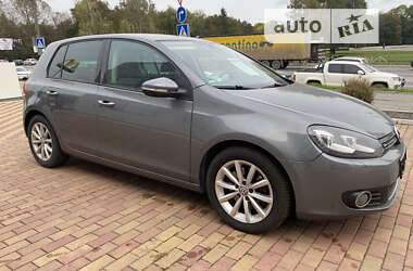 Хэтчбек Volkswagen Golf 2012 в Хмельницком