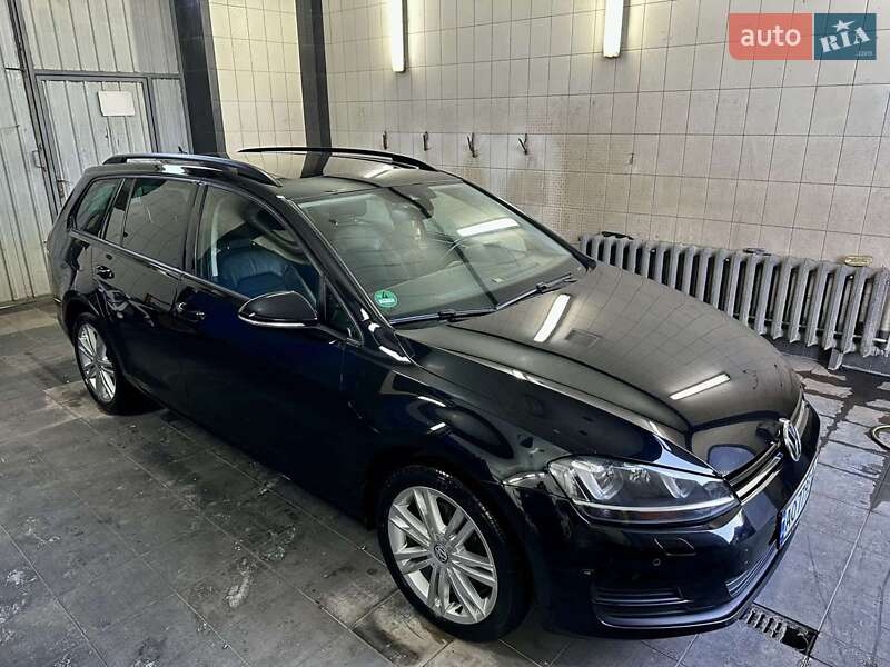 Универсал Volkswagen Golf 2016 в 