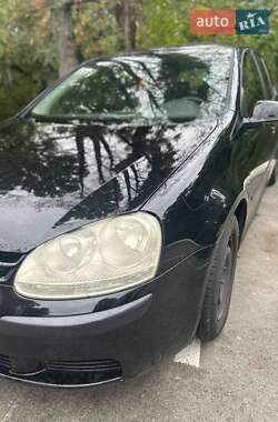 Хэтчбек Volkswagen Golf 2006 в Киеве