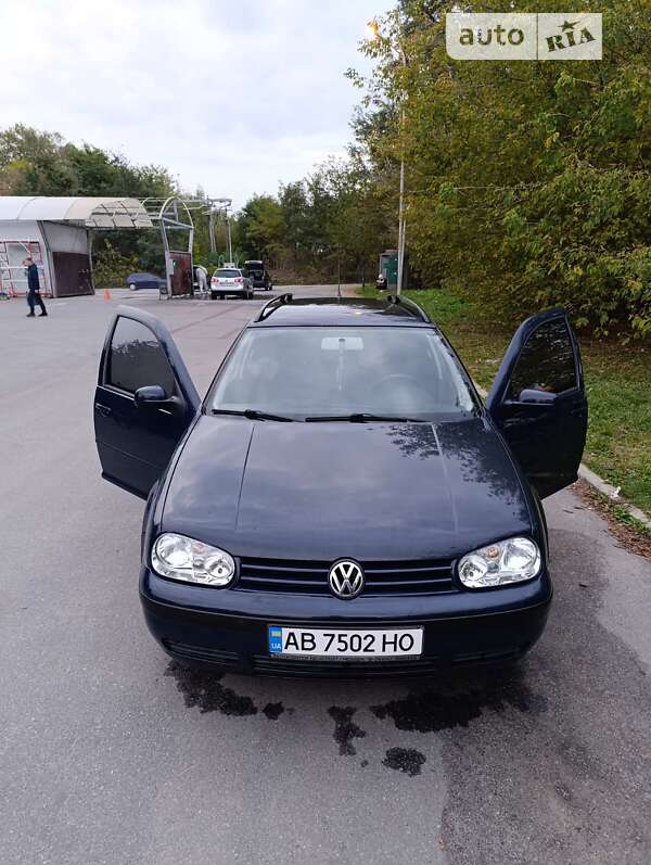 Универсал Volkswagen Golf 2002 в Бердичеве