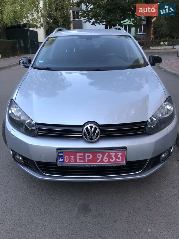 Универсал Volkswagen Golf 2012 в Луцке