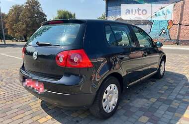 Хетчбек Volkswagen Golf 2004 в Луцьку