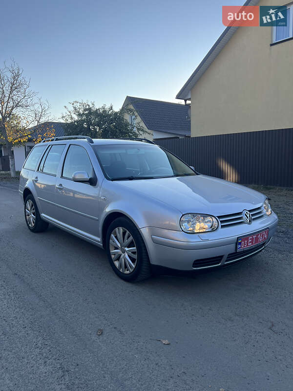 Універсал Volkswagen Golf 2004 в Ковелі