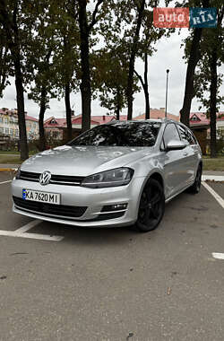 Универсал Volkswagen Golf 2015 в Киеве