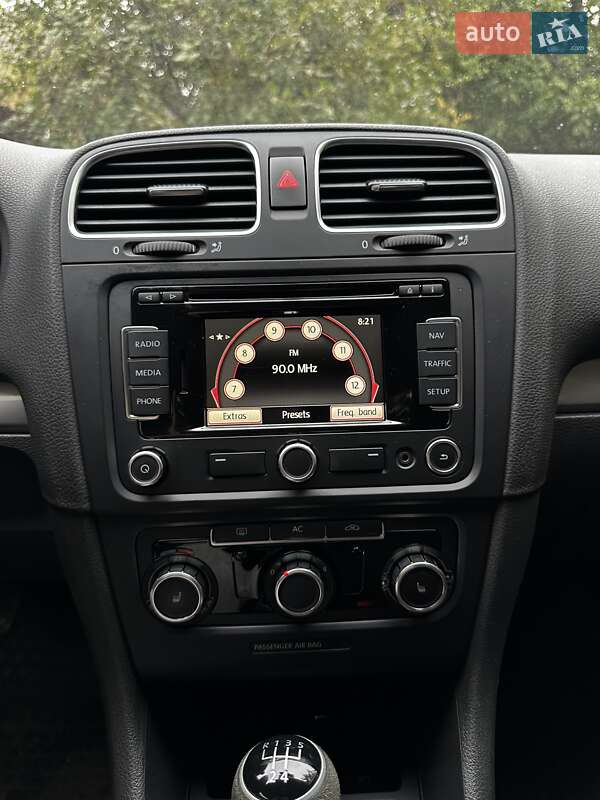 Универсал Volkswagen Golf 2010 в Кропивницком