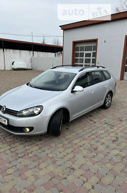 Универсал Volkswagen Golf 2010 в Костополе