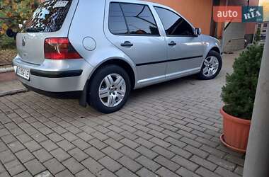 Хэтчбек Volkswagen Golf 2003 в Мукачево