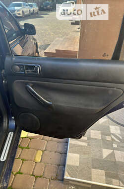 Универсал Volkswagen Golf 2001 в 