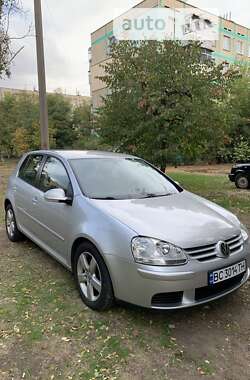 Хэтчбек Volkswagen Golf 2006 в Никополе