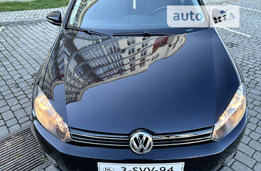 Хэтчбек Volkswagen Golf 2011 в Ивано-Франковске