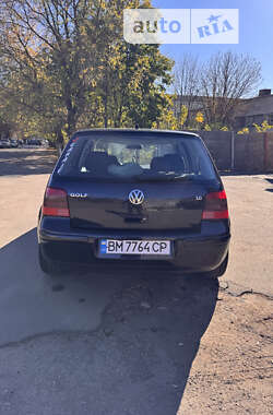 Хетчбек Volkswagen Golf 2001 в Сумах