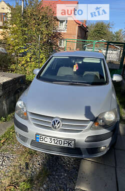 Хетчбек Volkswagen Golf 2006 в Львові