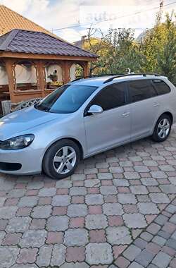 Универсал Volkswagen Golf 2013 в Шумске