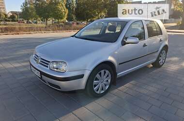 Хэтчбек Volkswagen Golf 2000 в Черкассах