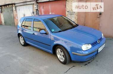 Хетчбек Volkswagen Golf 1998 в Києві