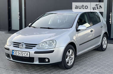 Хэтчбек Volkswagen Golf 2006 в Черновцах