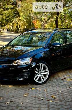 Універсал Volkswagen Golf 2016 в Харкові