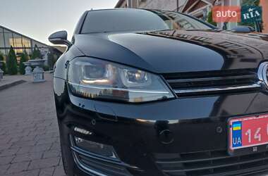 Универсал Volkswagen Golf 2015 в Стрые