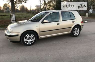 Хэтчбек Volkswagen Golf 2002 в Калуше