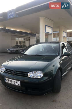 Хэтчбек Volkswagen Golf 2001 в Черновцах