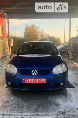 Хэтчбек Volkswagen Golf 2004 в Любомле