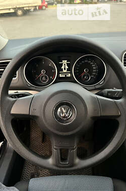 Хетчбек Volkswagen Golf 2011 в Луцьку