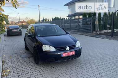 Хэтчбек Volkswagen Golf 2006 в Луцке