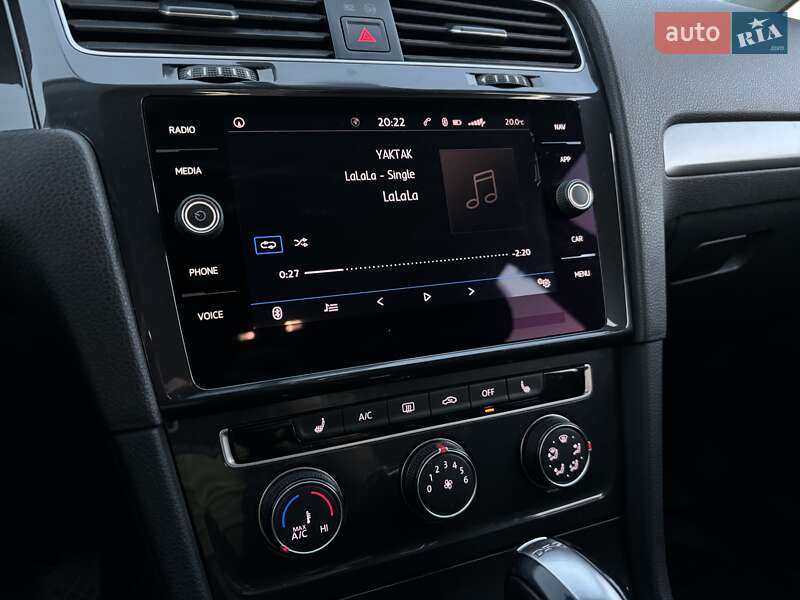 Універсал Volkswagen Golf 2020 в Вінниці