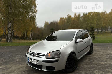 Хетчбек Volkswagen Golf 2005 в Хмельницькому