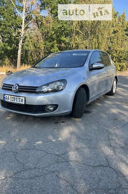 Хэтчбек Volkswagen Golf 2012 в Вышгороде