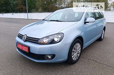 Универсал Volkswagen Golf 2010 в Киеве