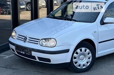 Універсал Volkswagen Golf 2003 в Харкові