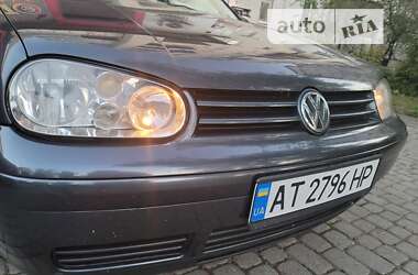 Хэтчбек Volkswagen Golf 1998 в Надворной