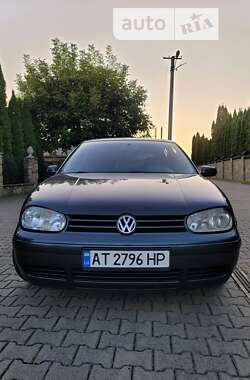 Хэтчбек Volkswagen Golf 1998 в Надворной