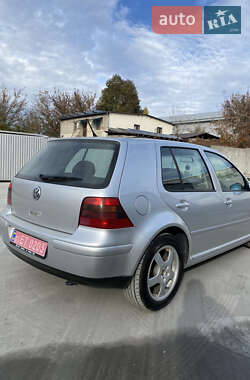 Хэтчбек Volkswagen Golf 2003 в Тернополе