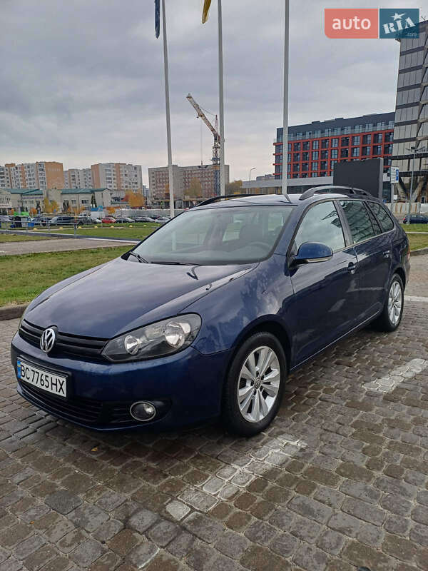 Універсал Volkswagen Golf 2011 в Львові