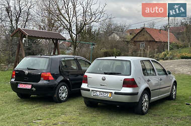 Хэтчбек Volkswagen Golf 2003 в Львове