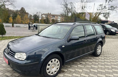 Универсал Volkswagen Golf 2005 в Староконстантинове