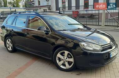 Универсал Volkswagen Golf 2010 в Киеве